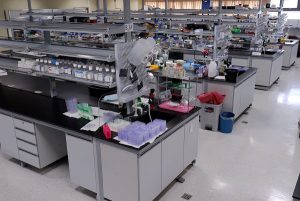 ¿Por qué comprar equipo de laboratorio online?